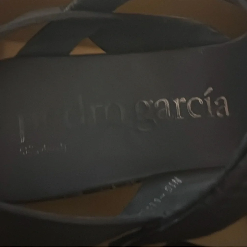 Authentic Pedro Garcia luxury designer platform black leather wedge sandals sz 9